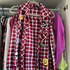 Super trendy flannel button down